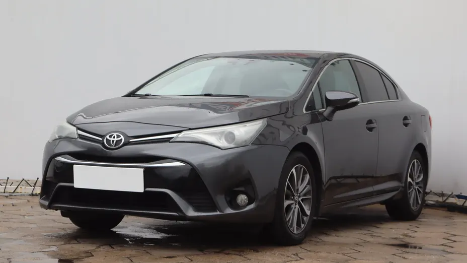 Toyota Avensis -