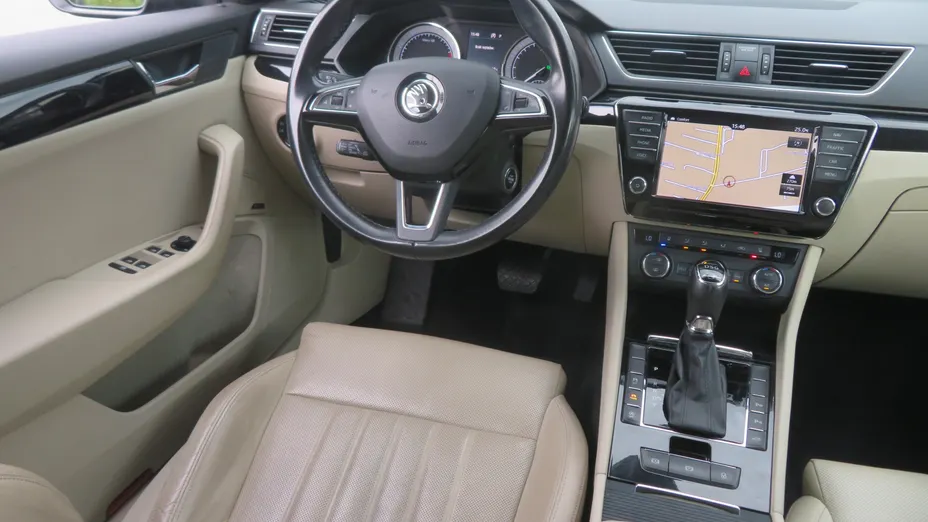 Skoda Superb -