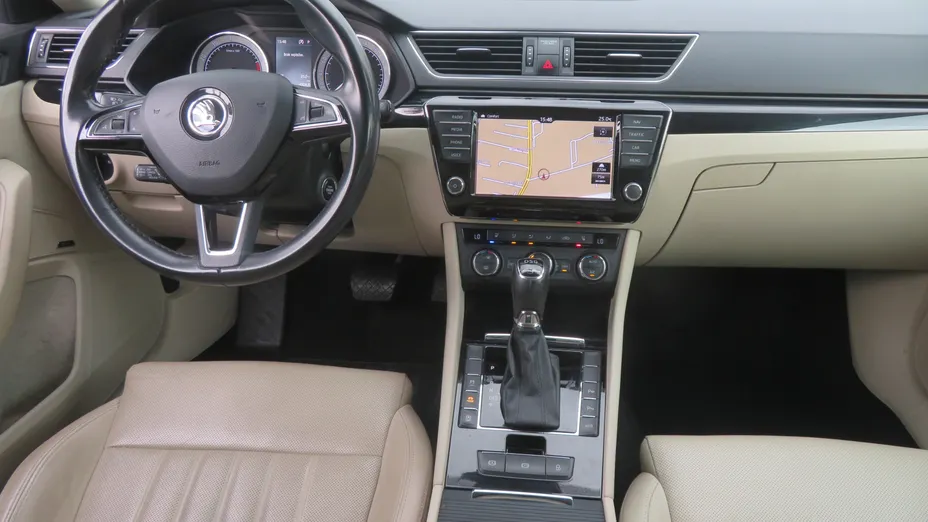 Skoda Superb -