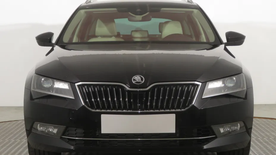 Skoda Superb -