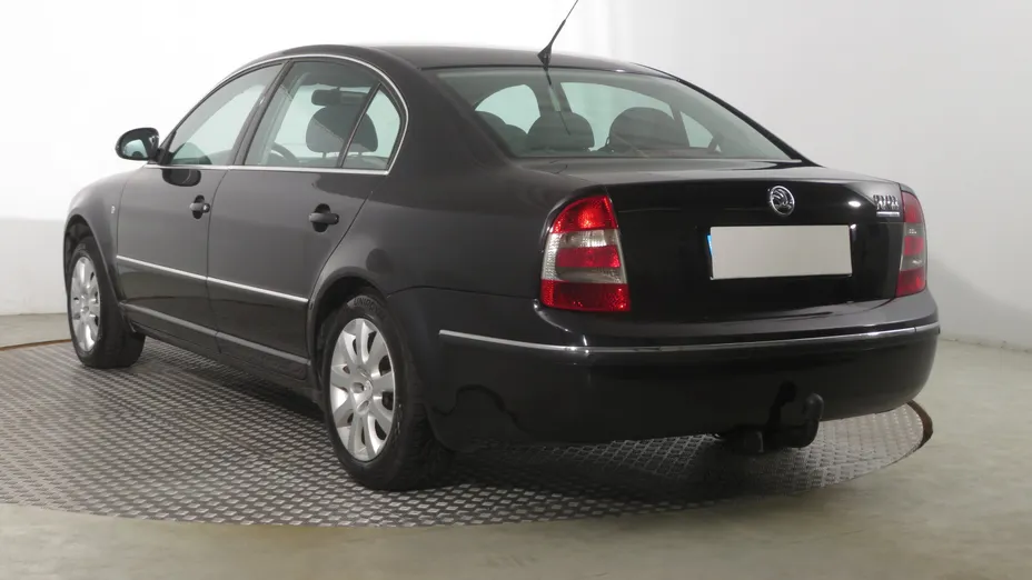 Skoda Superb -