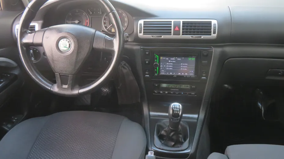 Skoda Superb -