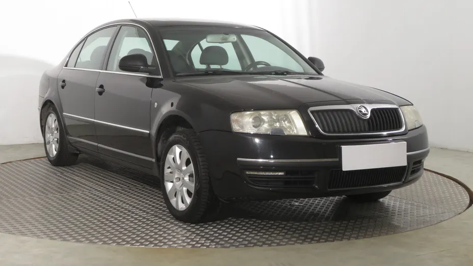 Skoda Superb -