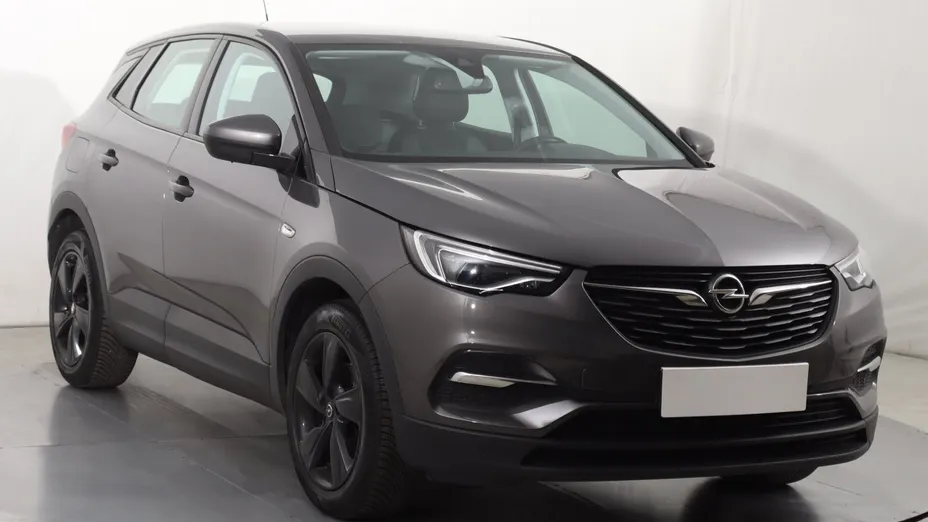 Opel Grandland -