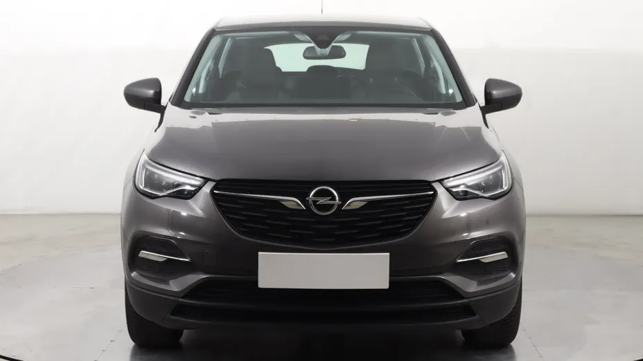Opel Grandland -