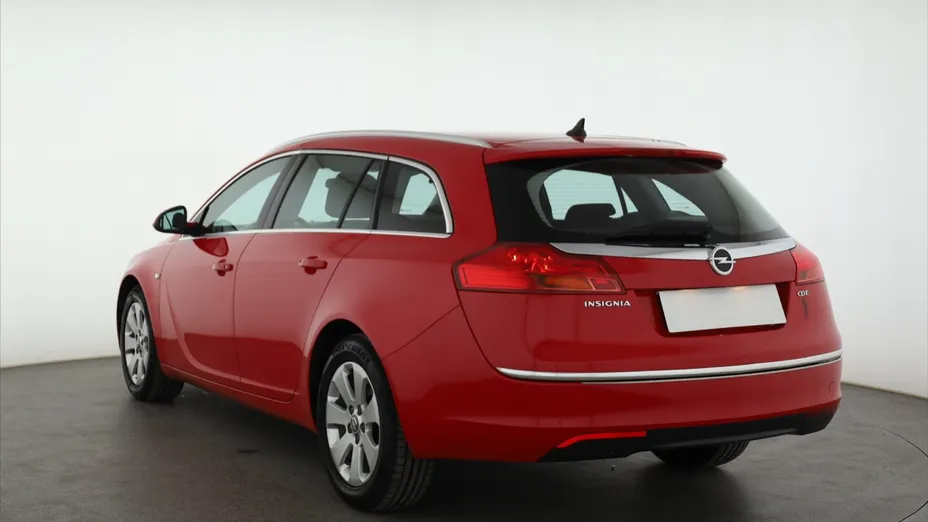 Opel Insignia -
