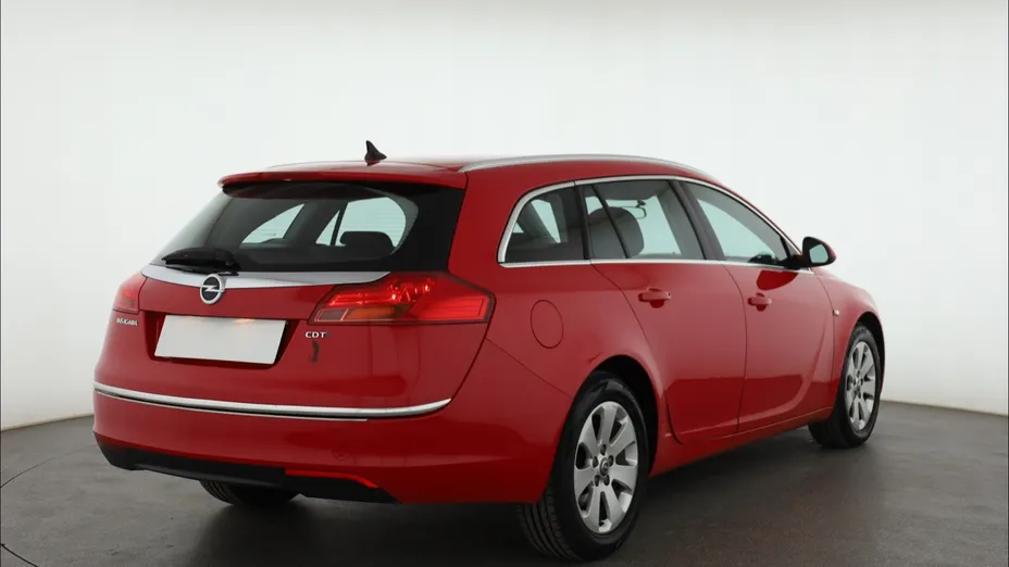 Opel Insignia -