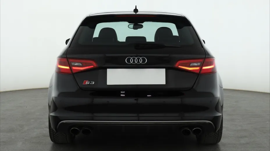 Audi S3 -