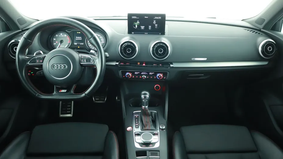 Audi S3 -