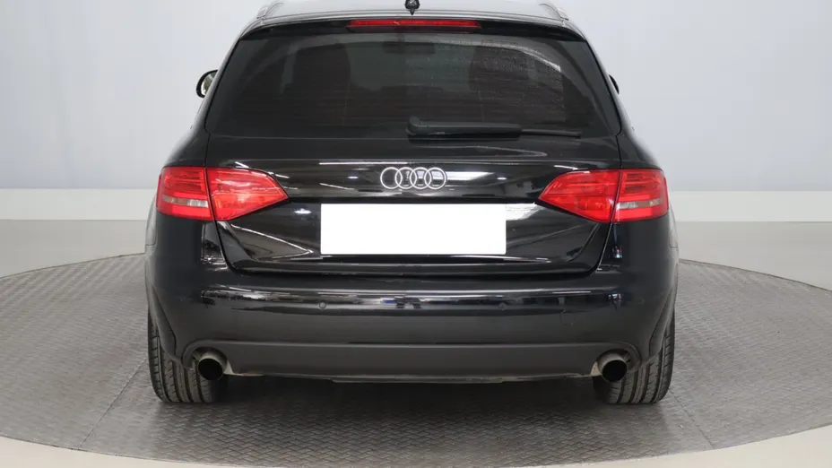 Audi A4 -