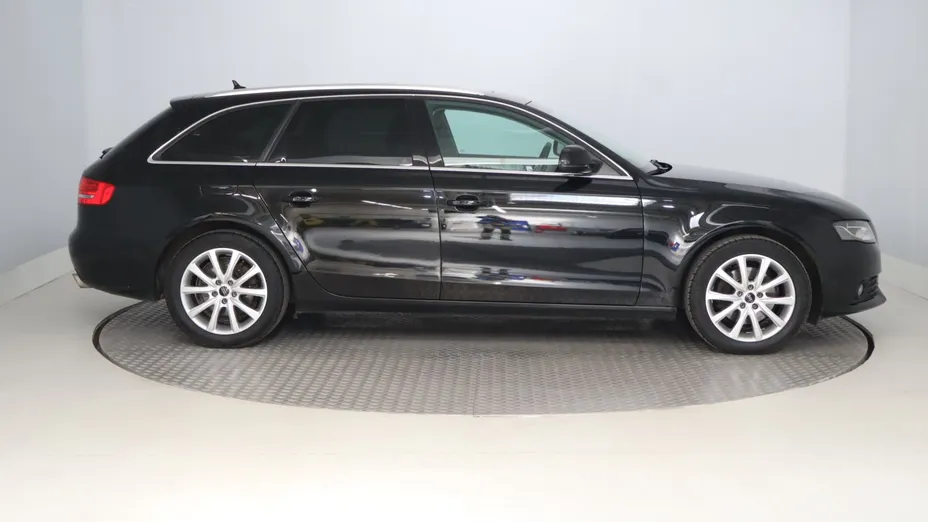 Audi A4 -