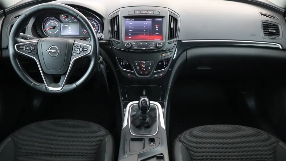 Opel Insignia -