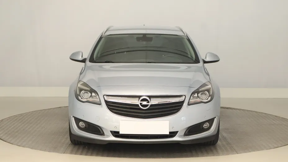 Opel Insignia -
