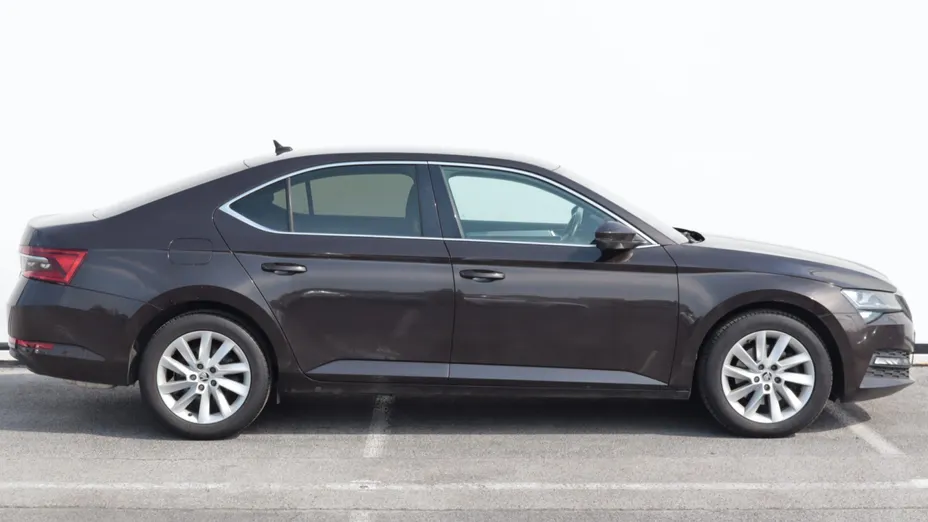 Skoda Superb -
