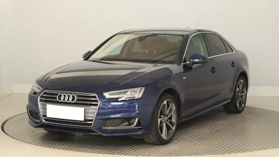 Audi A4 -