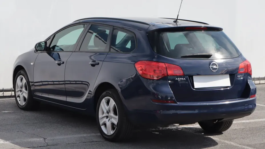 Opel Astra -