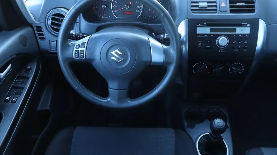 Suzuki SX4 -