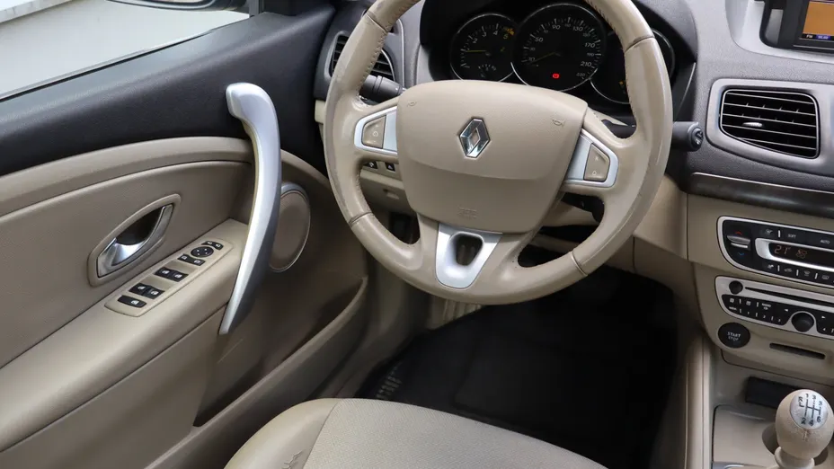 Renault Fluence -