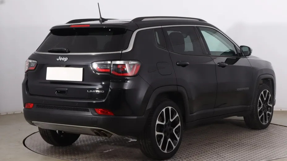 Jeep Compass -