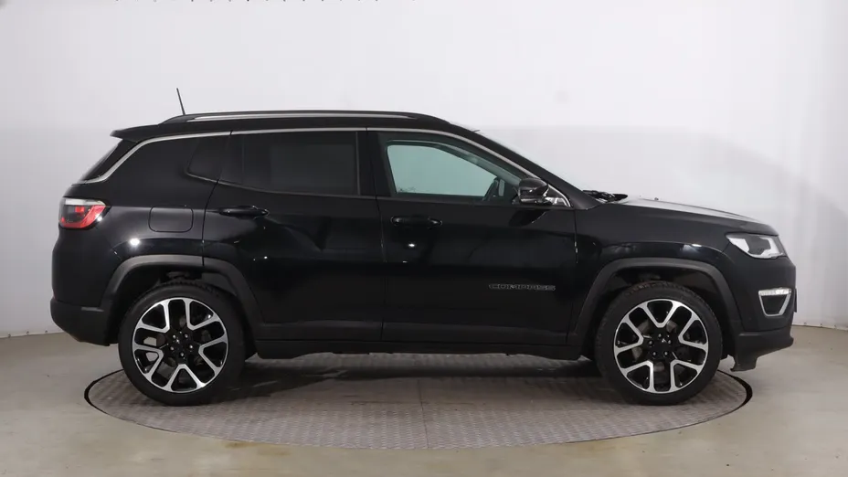 Jeep Compass -