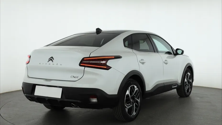 Citroen C4 X -