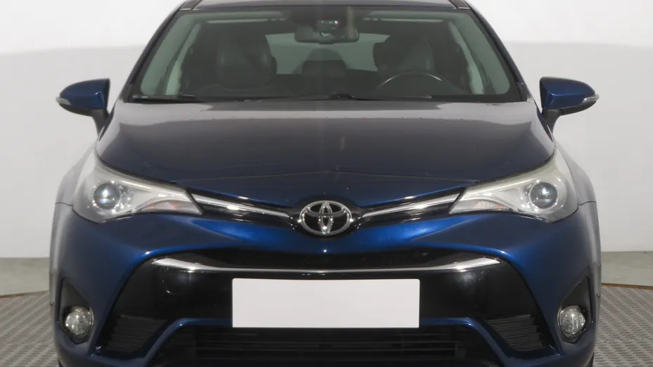 Toyota Avensis -