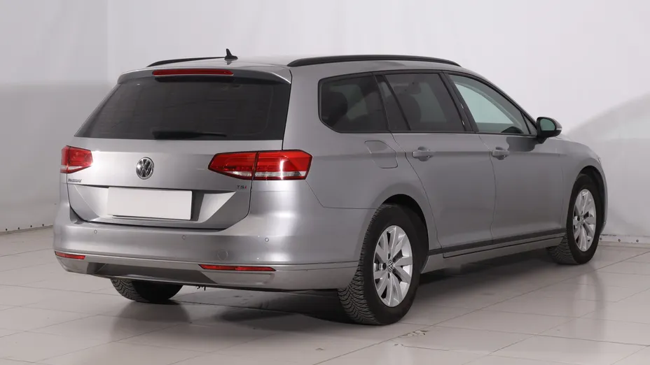 VW Passat -