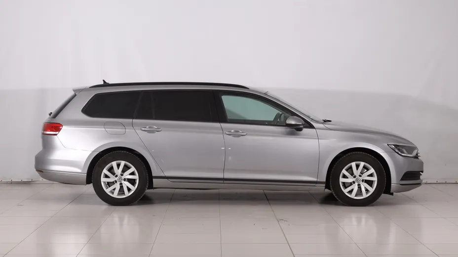 VW Passat -
