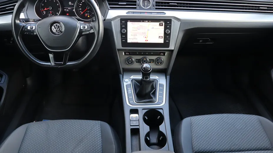 VW Passat -