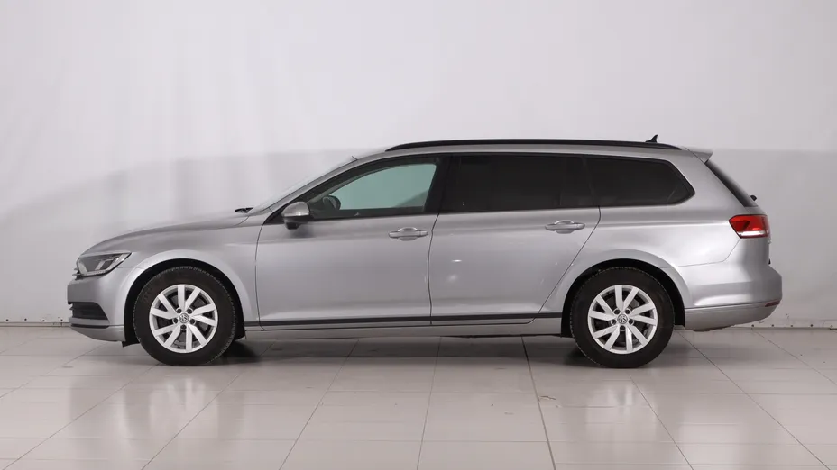 VW Passat -