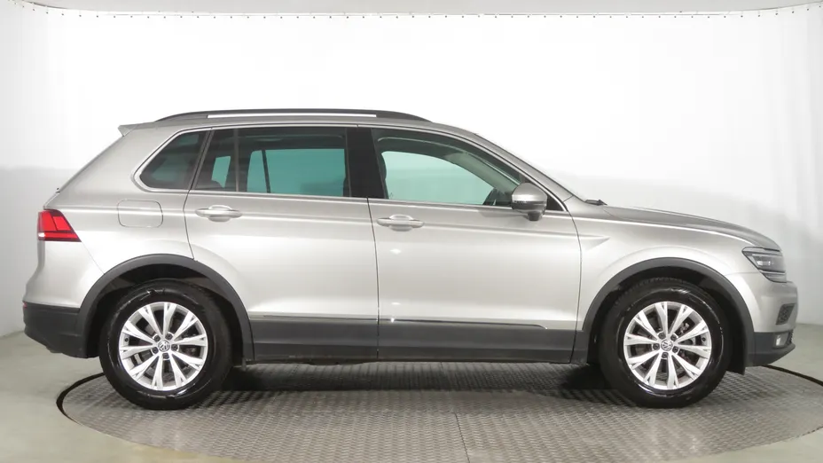VW Tiguan -
