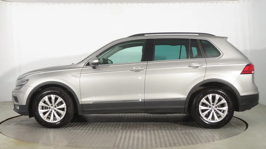VW Tiguan -