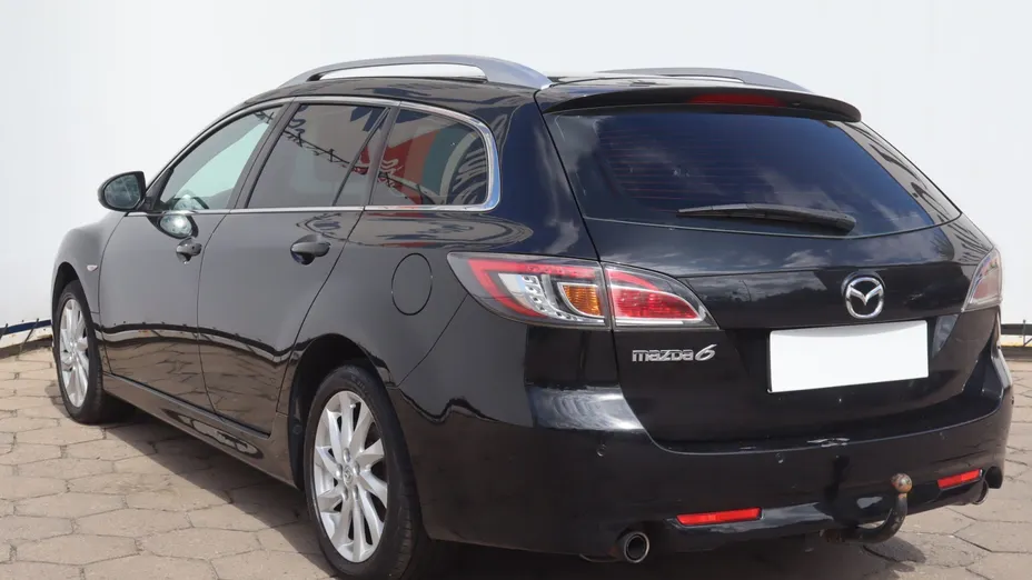 Mazda 6 -