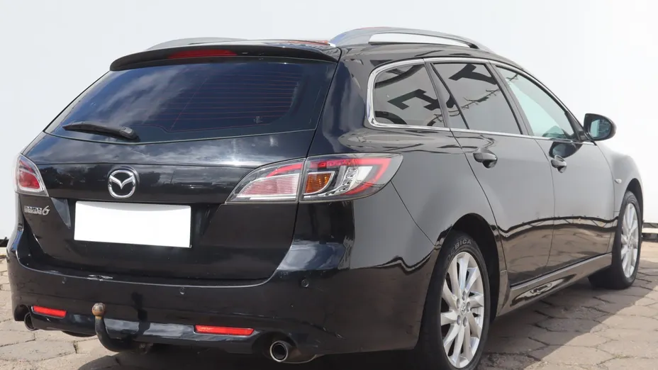 Mazda 6 -