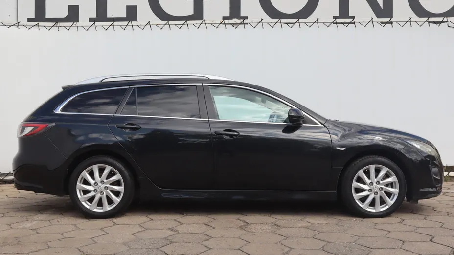 Mazda 6 -
