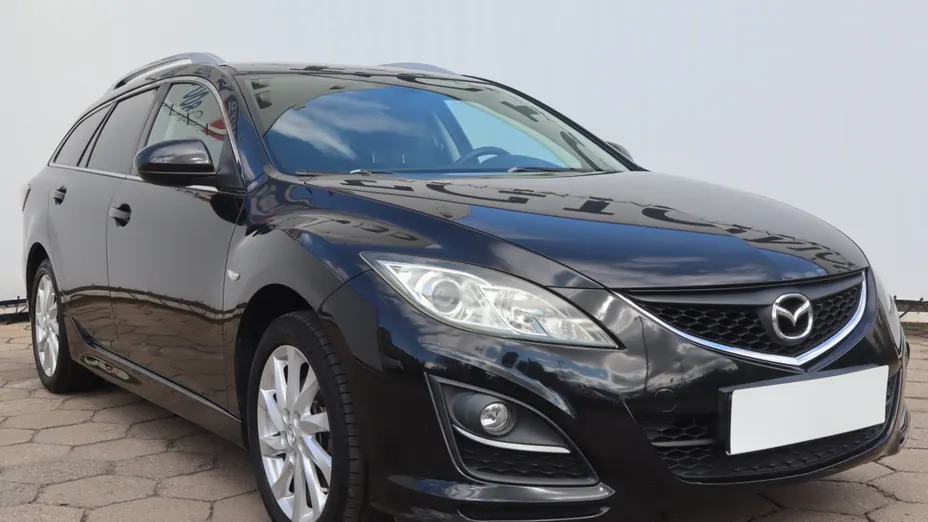 Mazda 6 -
