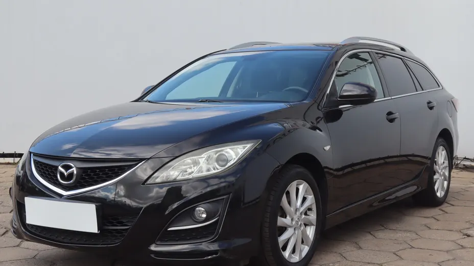 Mazda 6 -