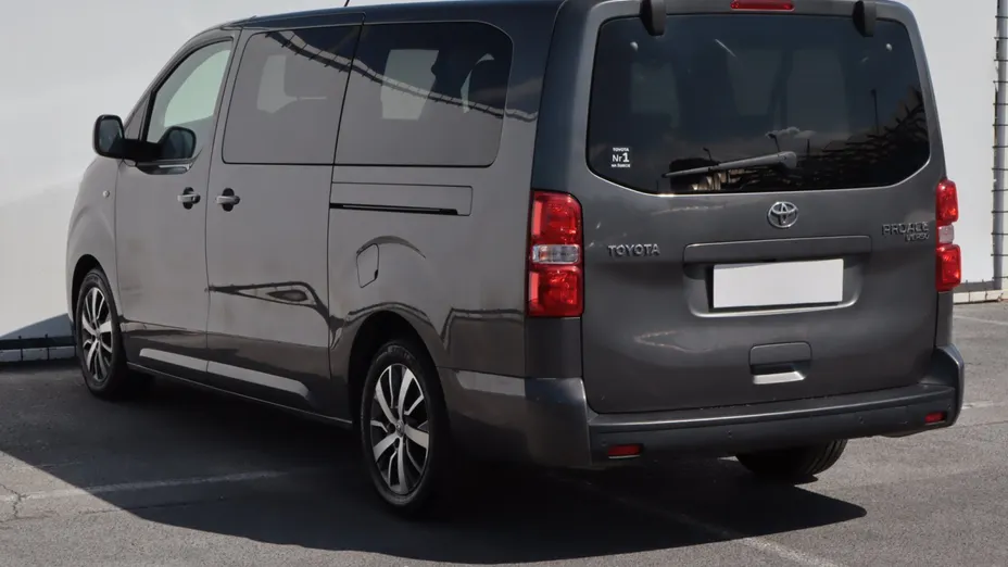 Toyota Proace Verso -