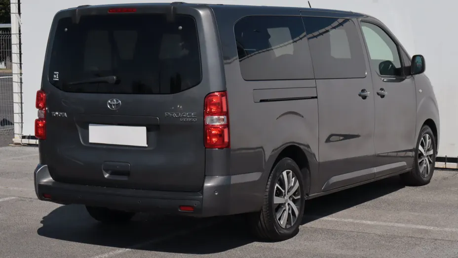Toyota Proace Verso -