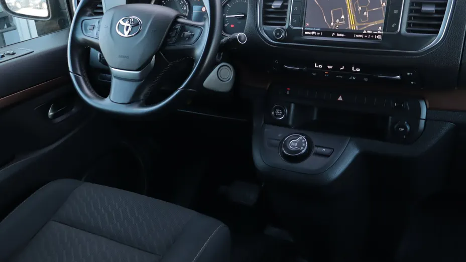 Toyota Proace Verso -