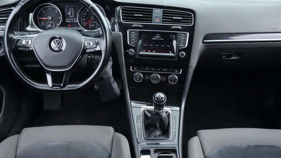 VW Golf -
