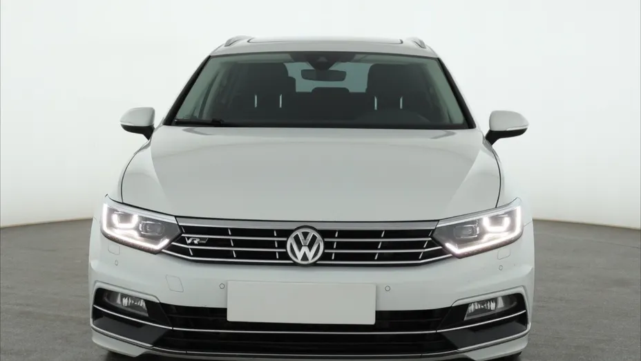 VW Passat -