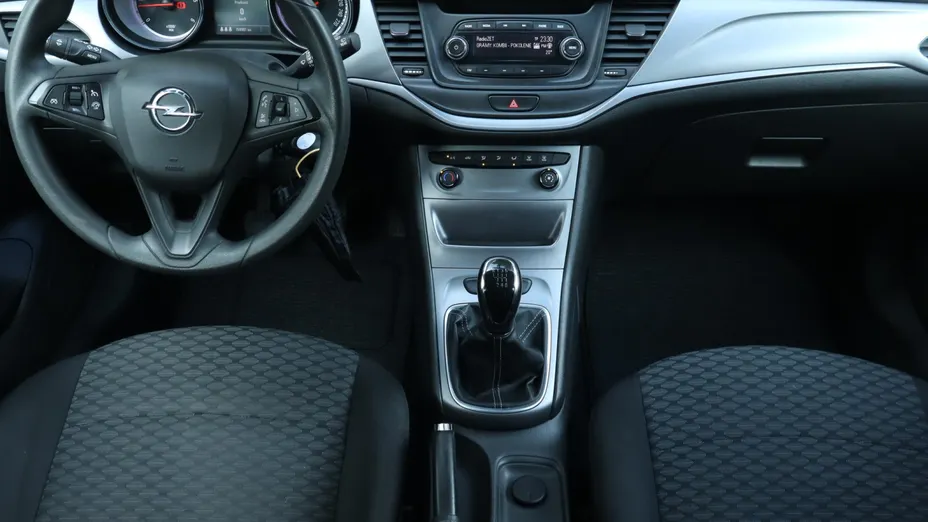 Opel Astra -