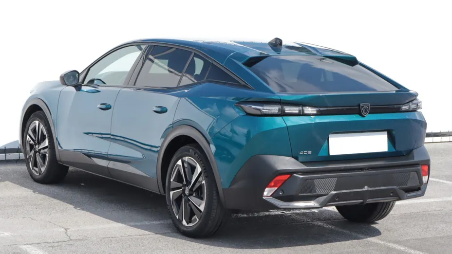 Peugeot 408 -