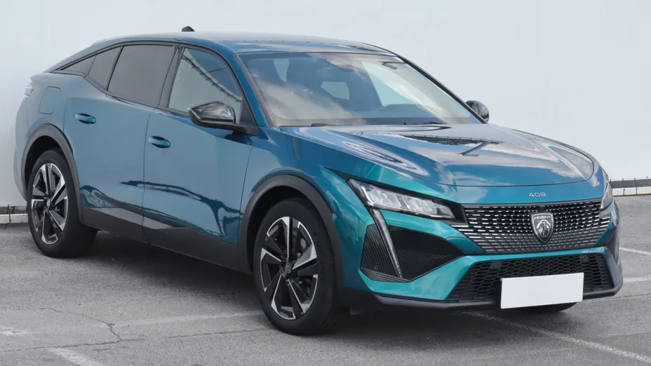 Peugeot 408 -