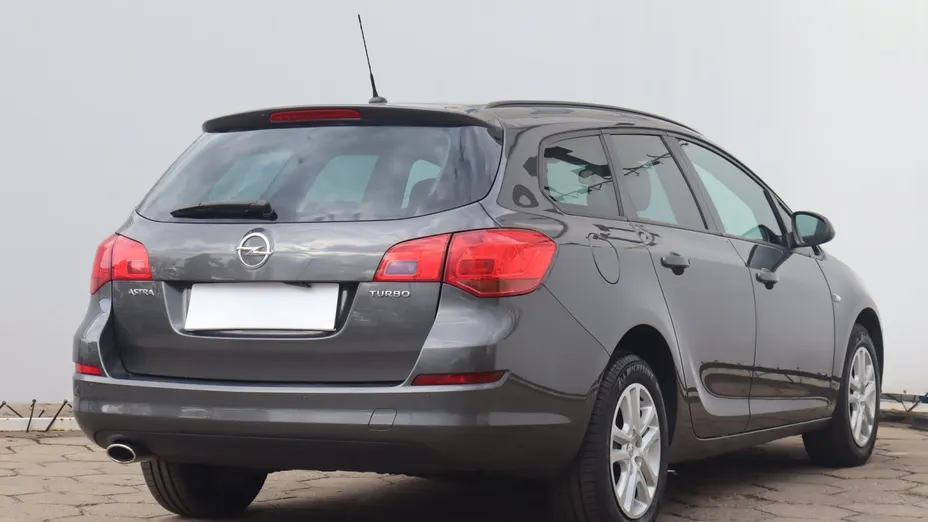 Opel Astra -