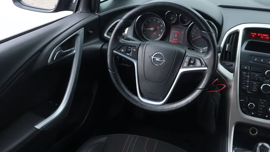 Opel Astra -