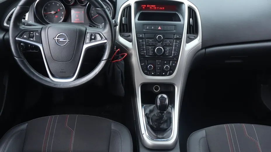 Opel Astra -
