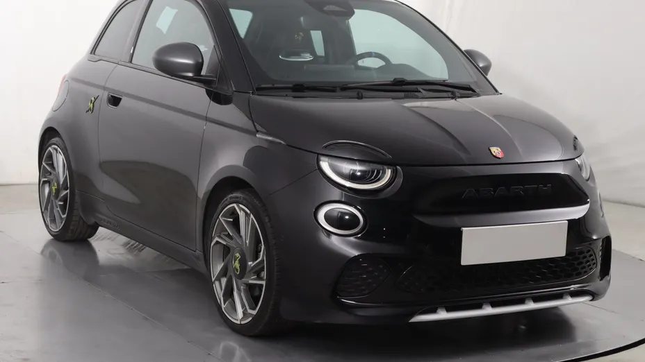 Abarth 500e -