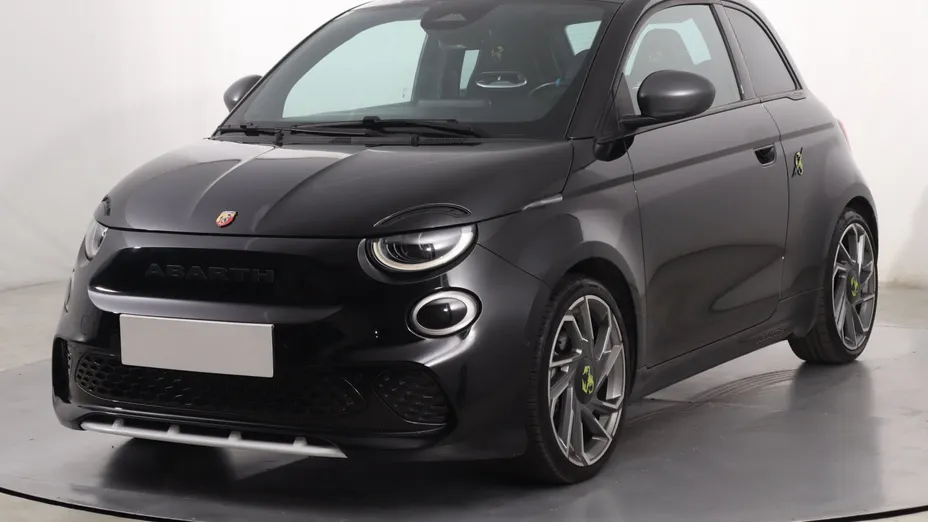 Abarth 500e -